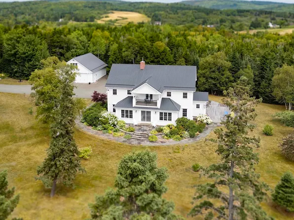 101 Phillip Fulmore Rd, Lower Five Islands, NS B0M 1N0