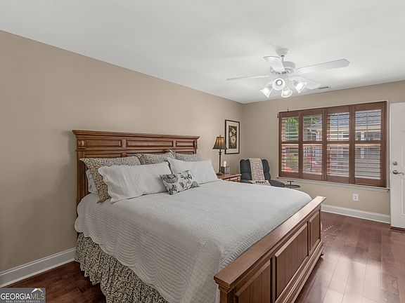 3rd image of 111 Cottage Club Dr