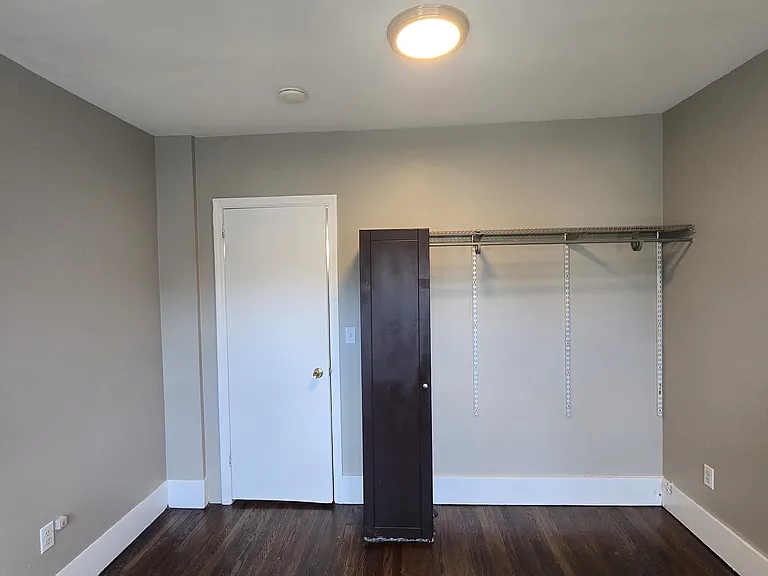 161 Wisner Ave #2L — Photo 8