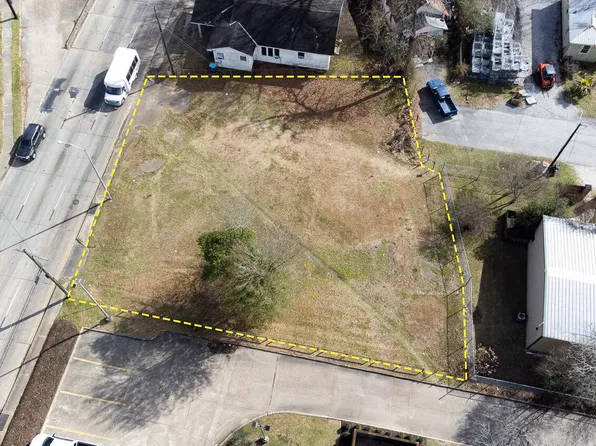 120 SE Evangeline Thruway, Broussard, LA 70518