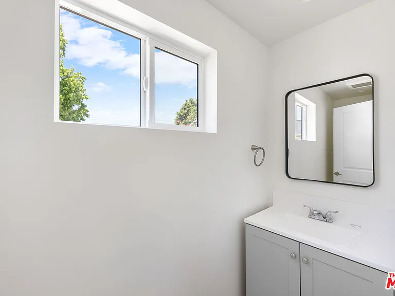 11140 Gaviota Ave — Photo 12