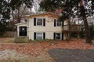 771 Oak Grove Cir photo 1