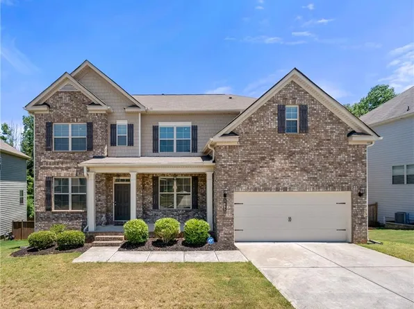 5465 Mirror Lake Dr, Cumming, GA 30028