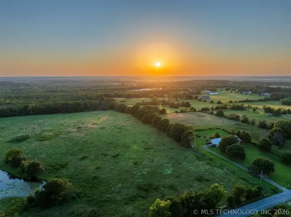 5 S 4240th Rd, Chelsea, OK 74016