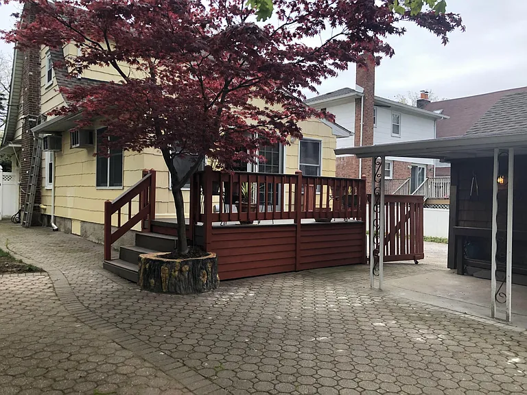 30 Nassau Rd — Photo 22