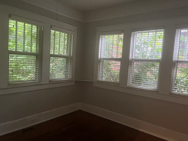 803 Heidt St — Photo 3