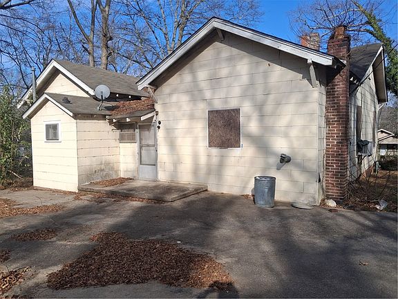 3rd image of 1004 S Fant St