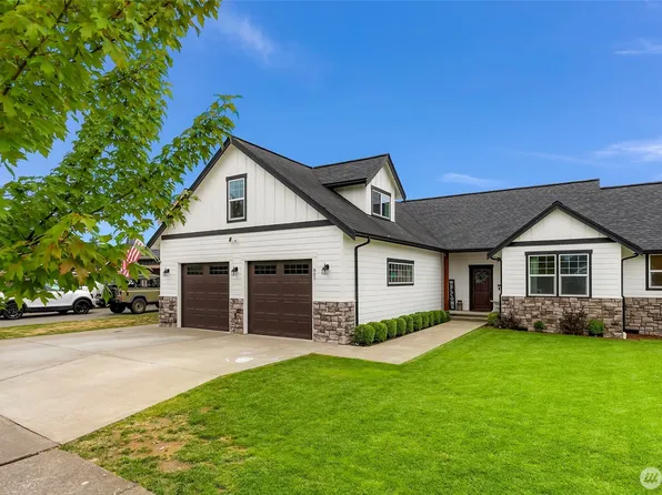 805 Red Maple Loop, Everson, WA 98247