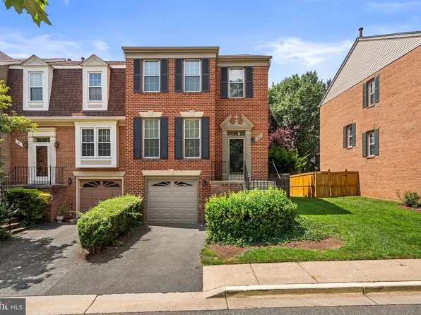 10 Loganwood Ct, North Bethesda, MD 20852