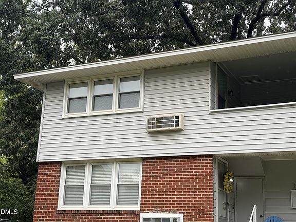 2nd image of 633 Daniels St APT C