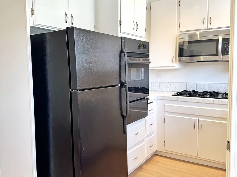 3966 Cleveland Ave #6 — Photo 14