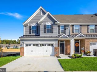 211 Hidden Acres Ln, Moorestown, NJ 08057