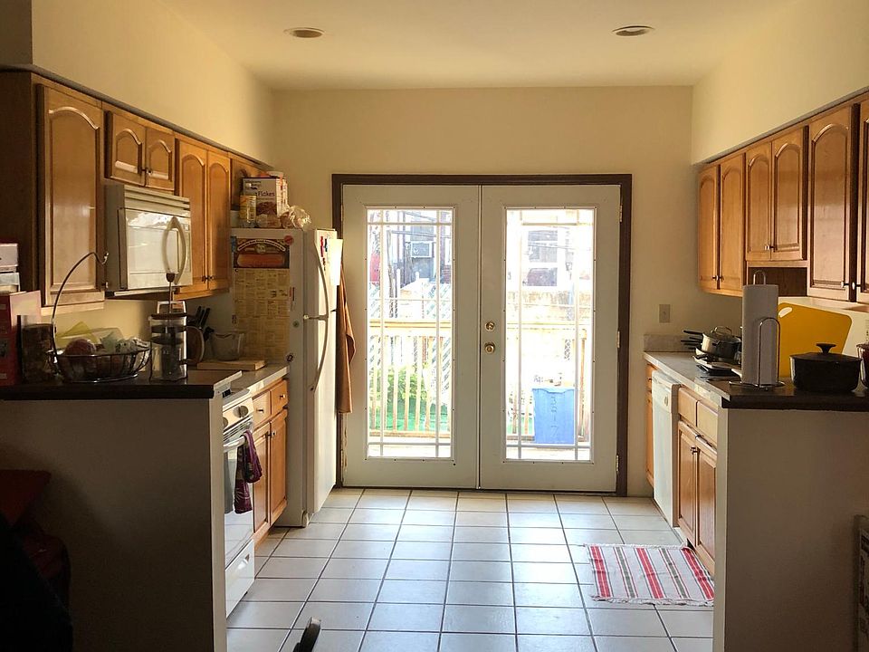 2nd image of 3217 Haverford Ave