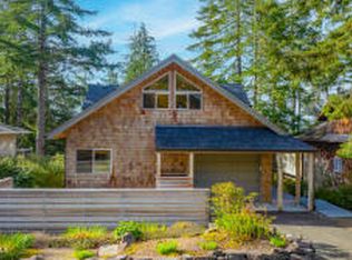 546 North Ave, Manzanita, OR 97130