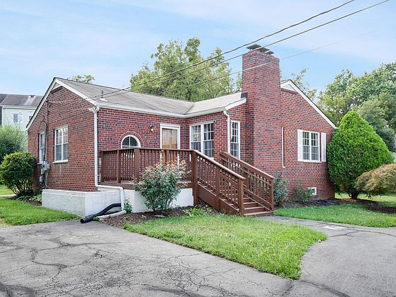 3rd image of 6343 Hillcrest Pl