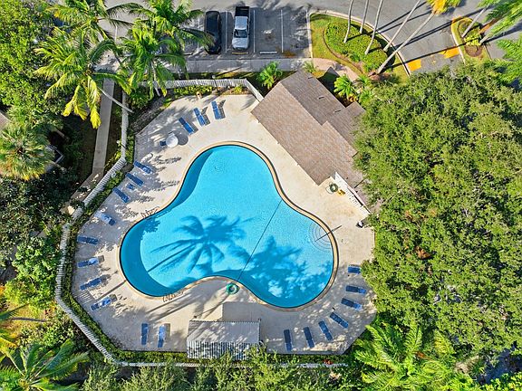 2nd image of 4724 NW 22nd Street #4724