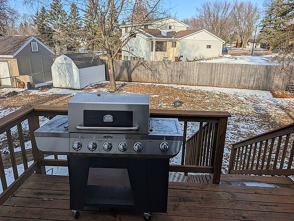3rd image of 2021 Derdall Dr
