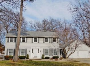 415 E Le Capitaine Cir, Green Bay, WI 54302