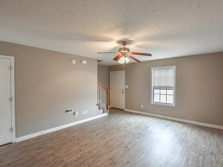 513 Patriot Park Ct #A — Photo 4