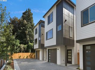 5922 NE 42nd Ave, Portland, OR 97218