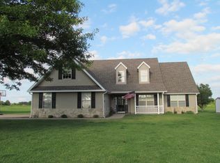 1415 Hale McGinty Dr, Neosho, MO 64850