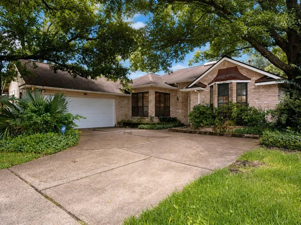 2611 Brookdale Dr, Humble, TX 77339