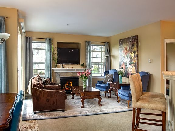 3rd image of 1855 Trossachs Blvd SE Unit 803