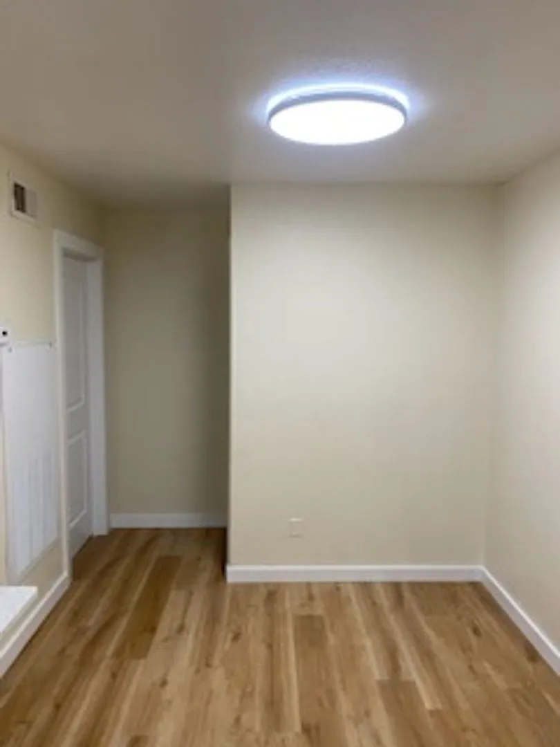 Thompson Square Apts., LLC — Photo 2