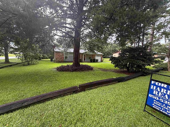3rd image of 502 Country Ln