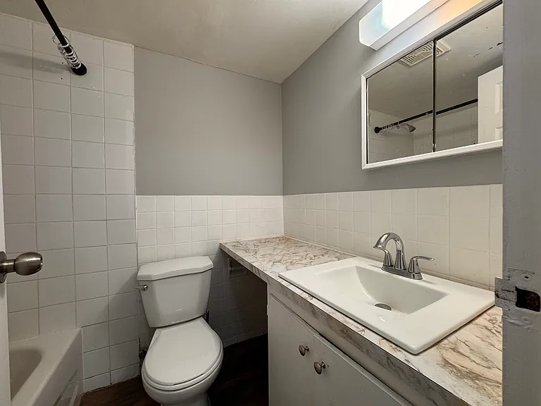 141 Linnwood Ave #2 — Photo 7