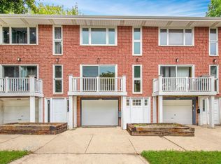 2026 E Greenwich Ave #2026, Milwaukee, WI 53211