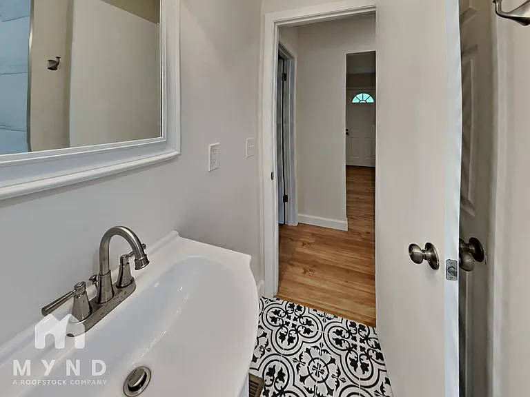 352 Melpar Dr — Photo 16