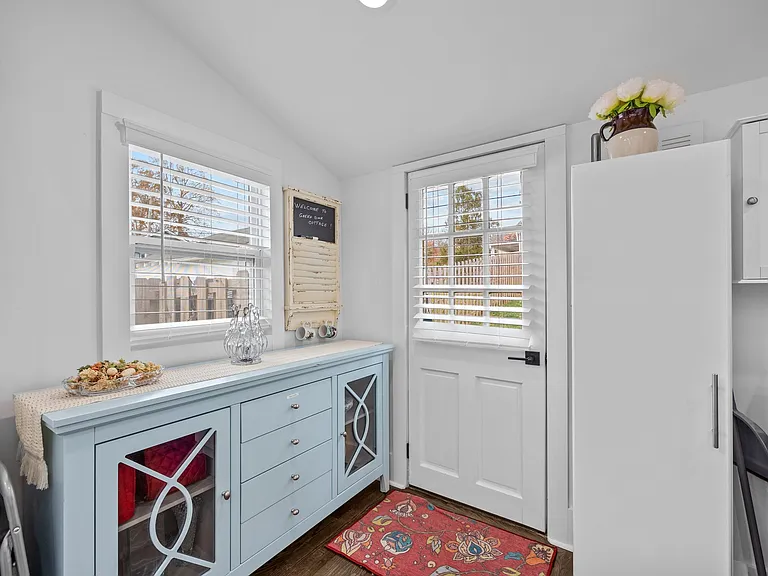 39 Cedar St — Photo 31