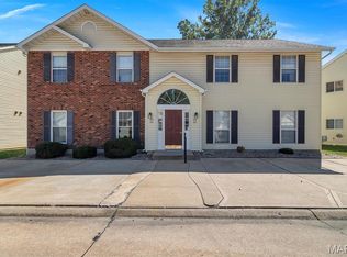 420 Cambridge Pl #2, Saint Peters, MO