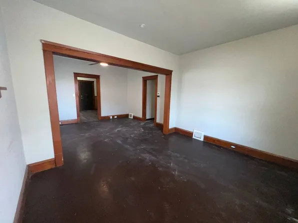 4091 E 56th St, Cleveland, OH 44105