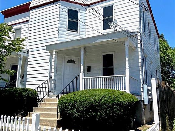 2nd image of 120 Depew Ave