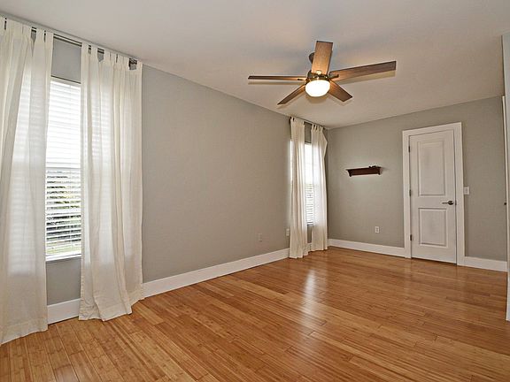 2nd image of 1400 Park Lake St