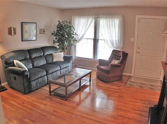 2nd image of 3523 S Haden Dr