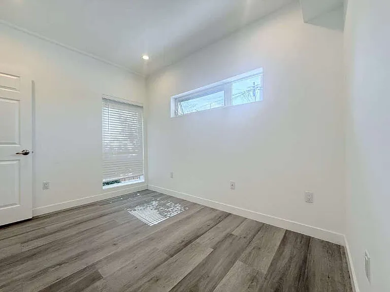 1258 Leighton Ave #B — Photo 13