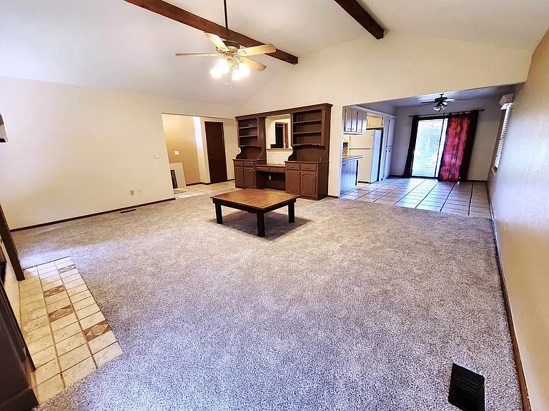 10413 Glascow Dr — Photo 3