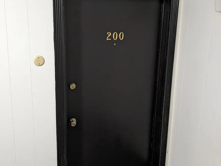 305 Main St — Photo 5