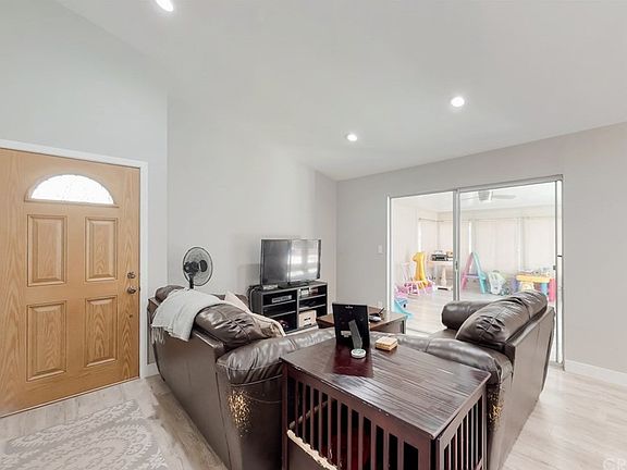 4th image of 28338 Simsalido Ave