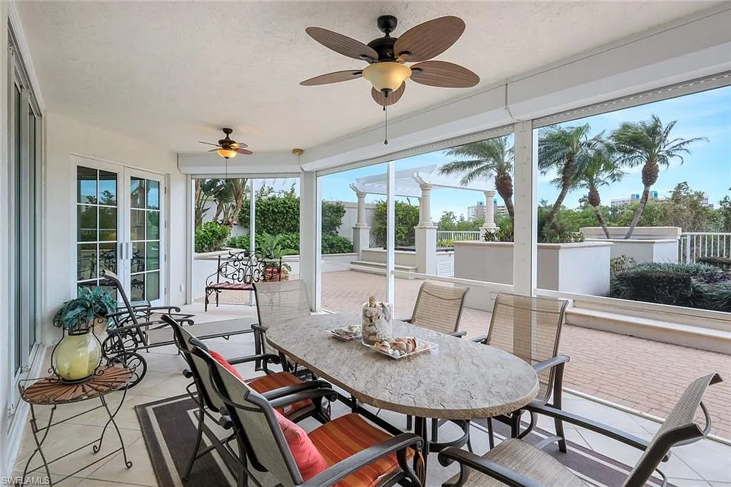 3 bed, 3.5 bath, 2919 sqft, $17,500 — Photo 2