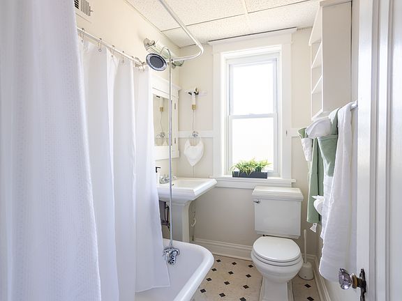 5th image of 5048 Miami St #1