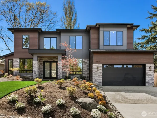 15827 SE 4th Street, Bellevue, WA 98008