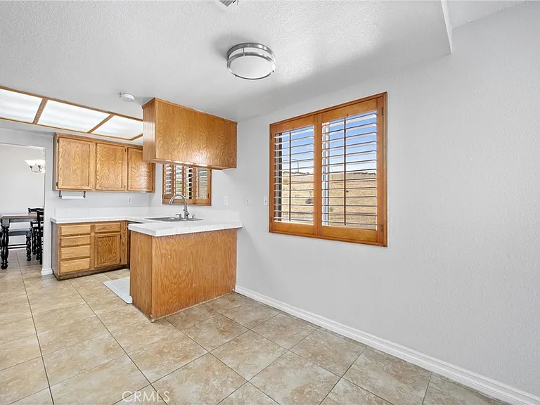 10703 Valley Dr — Photo 15