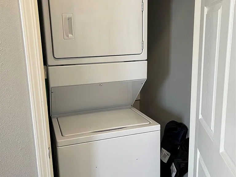 1015 Bluewater Dr #3 — Photo 8