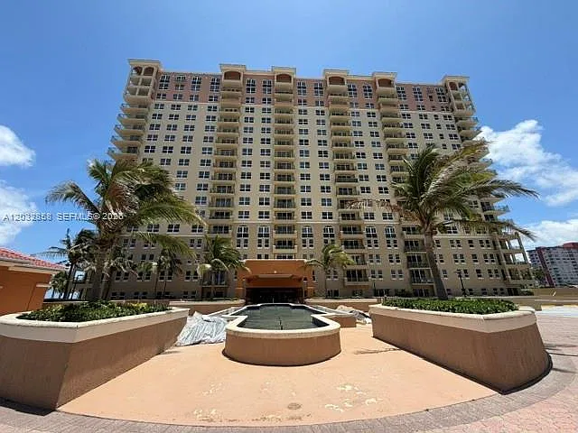 2080 Ocean Drive Condo — Photo 3
