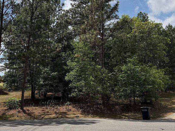 3rd image of 128 Carrington Square