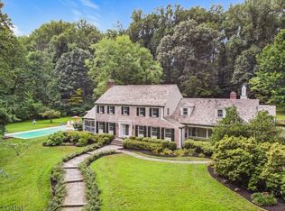 19 Maryknoll Dr, New Vernon, NJ 07976